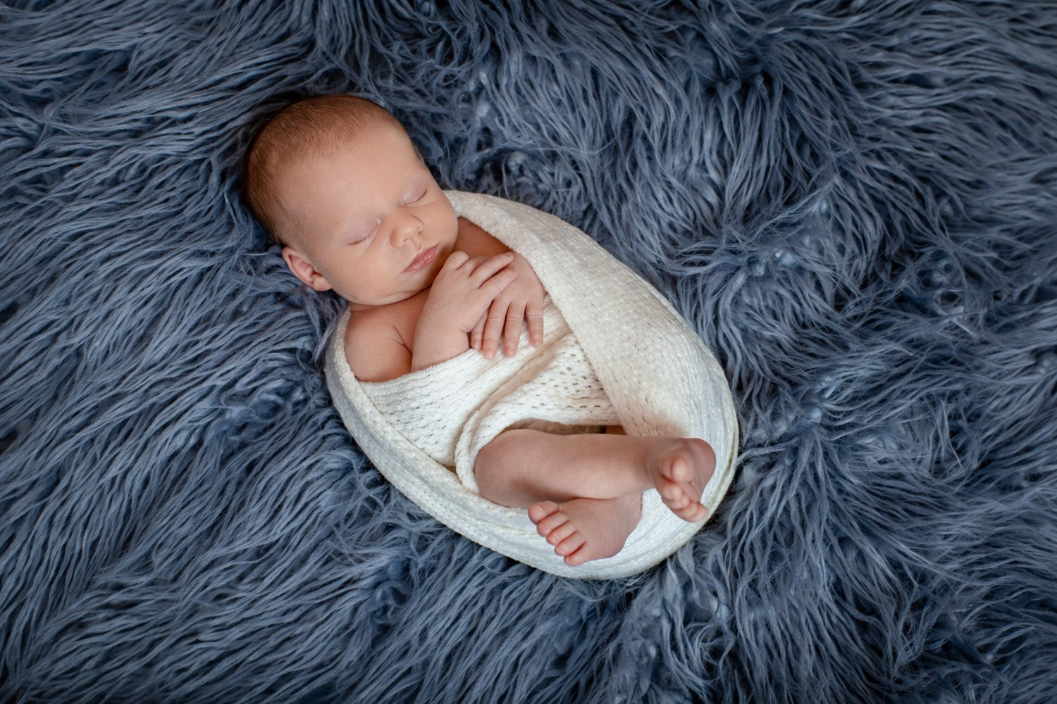 Complete Guide to Baby Swaddling: Benefits, Mistakes & Best Practices