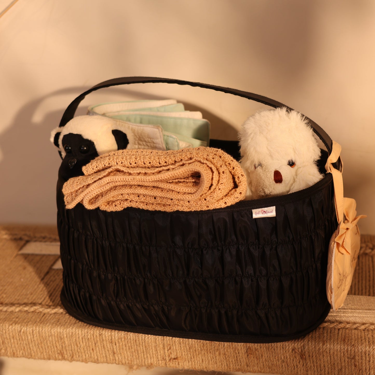 Nestling Caddy
