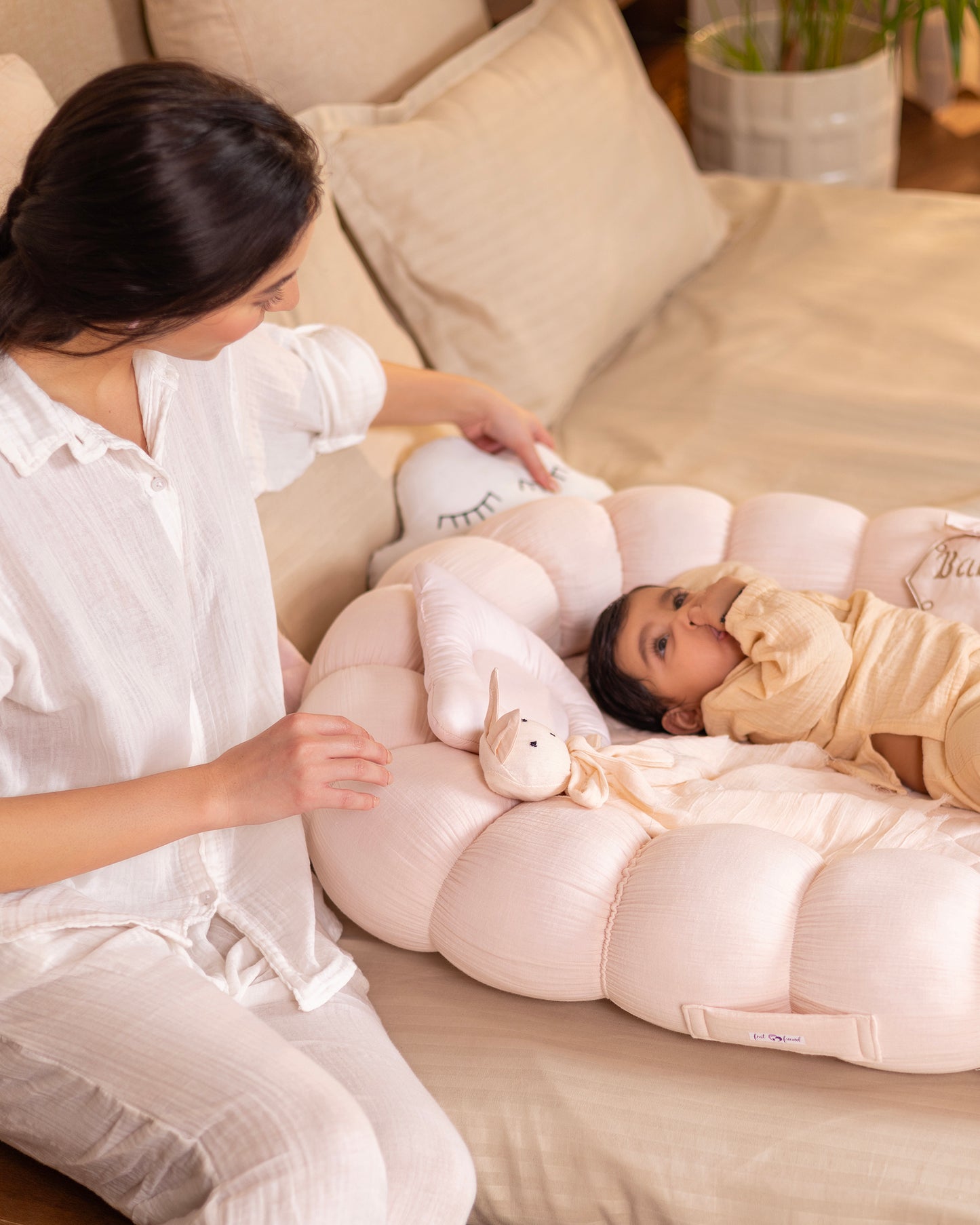 The Sleep Bubble Bed